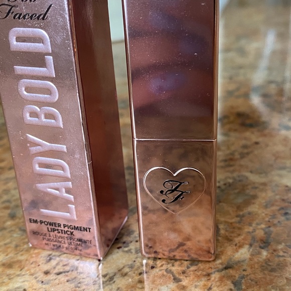 NWT Too Faced Lady Bold Cream Lipstick EM-POWER PIGMENT CREAM LIPSTICK - Picture 6 of 7